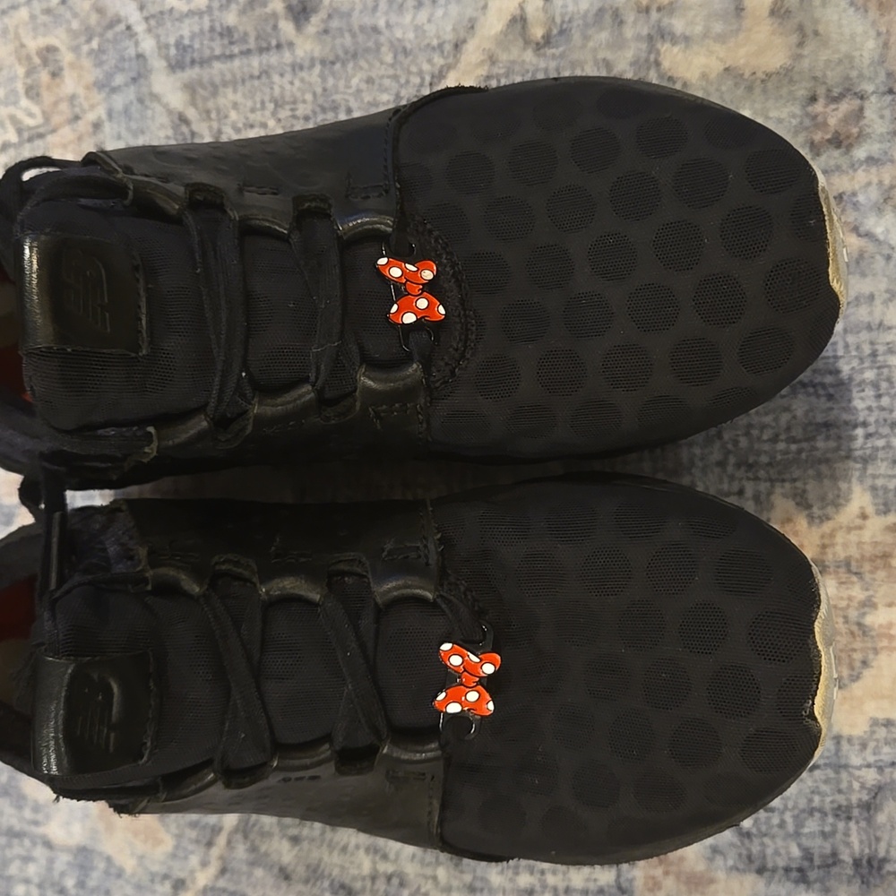 New Balace Minnie Mouse Running Shoe Sz 8.5 - Picture 4 of 9